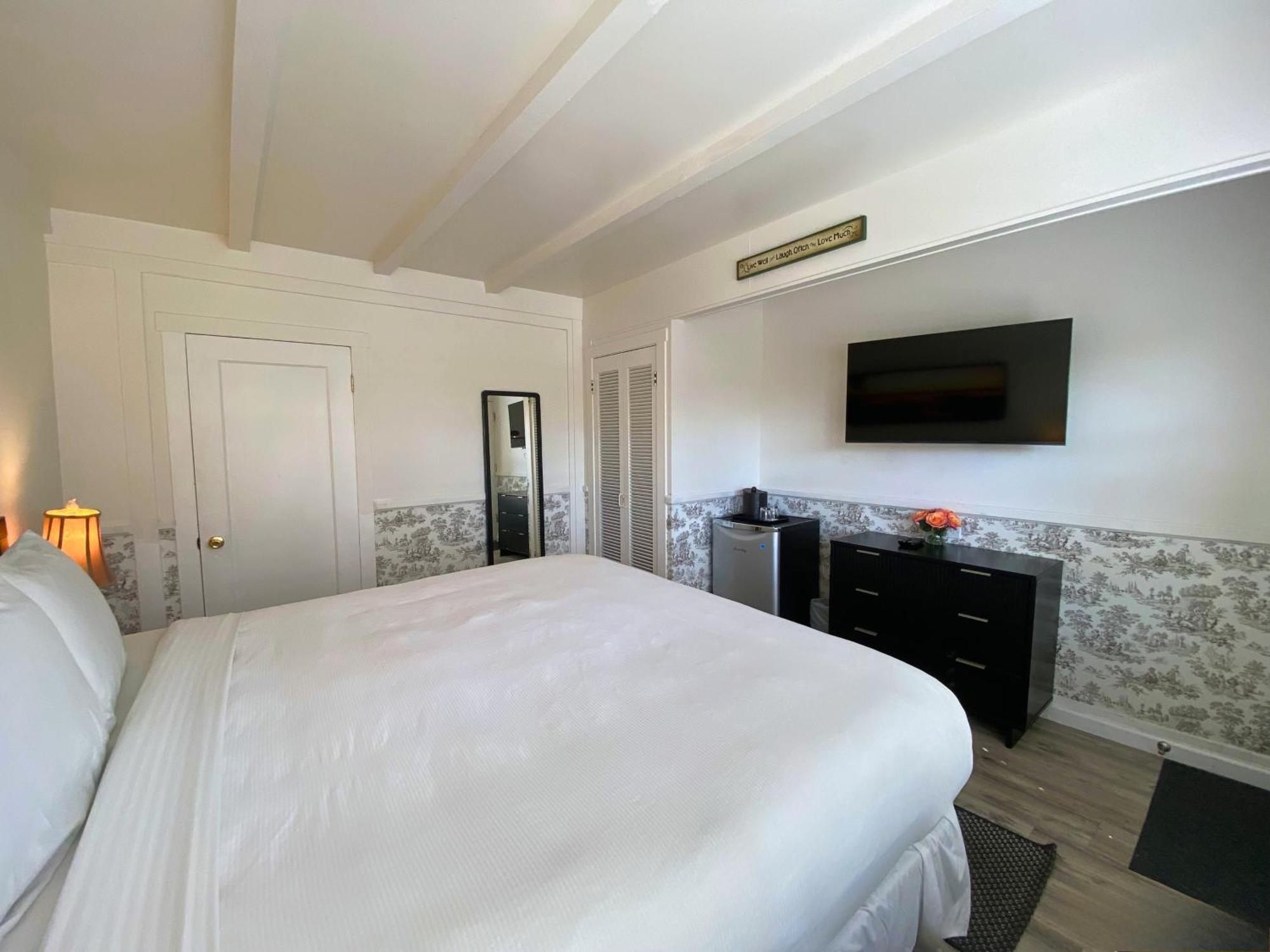 Carmel Green Lantern Inn Carmel-by-the-Sea Quarto foto